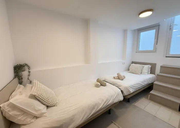 Appartement Boutique 2 Bedroom In Old Town Centre, Rooftop Terrace, 2 Min Walk To
