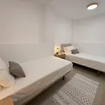 Apartment Boutique 2 Bedroom In Old Town Centre, Rooftop Terrace, 2 Min Walk To *