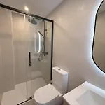 Boutique 2 Bedroom In Old Town Centre, Rooftop Terrace, 2 Min Walk To Apartment