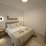 Boutique 2 Bedroom In Old Town Centre, Rooftop Terrace, 2 Min Walk To * Estepona
