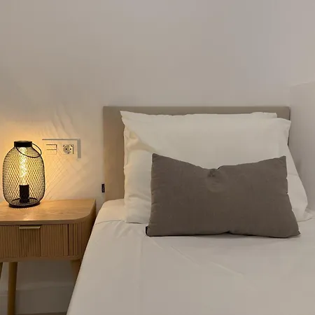 Apartman Boutique 2 Bedroom In Old Town Centre, Rooftop Terrace, 2 Min Walk To