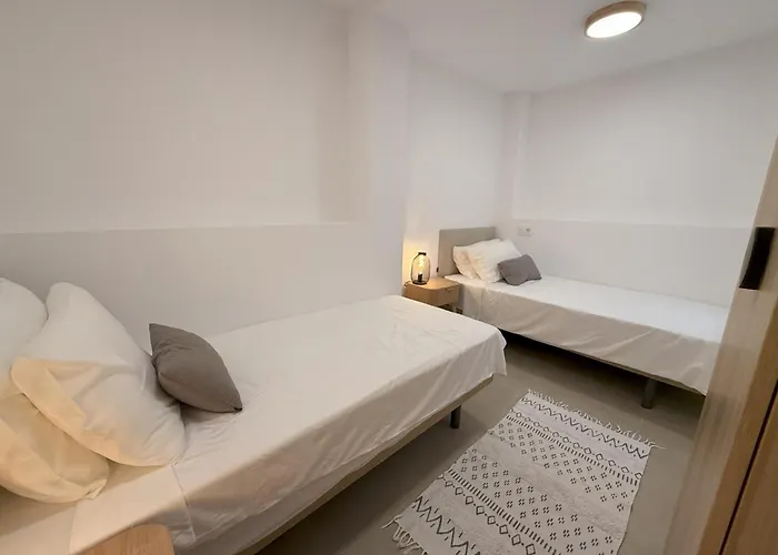 Apartment Boutique 2 Bedroom In Old Town Centre, Rooftop Terrace, 2 Min Walk To *