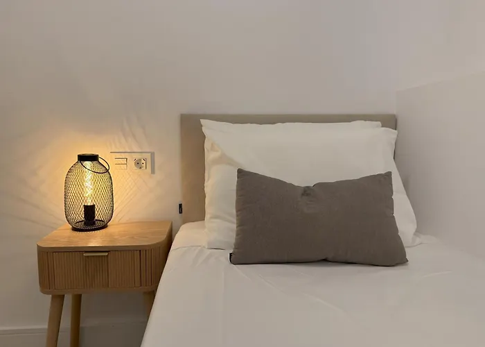 Apartment Boutique 2 Bedroom In Old Town Centre, Rooftop Terrace, 2 Min Walk To