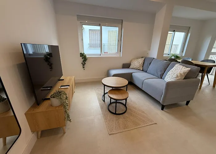 Boutique 2 Bedroom In Old Town Centre, Rooftop Terrace, 2 Min Walk To Estepona